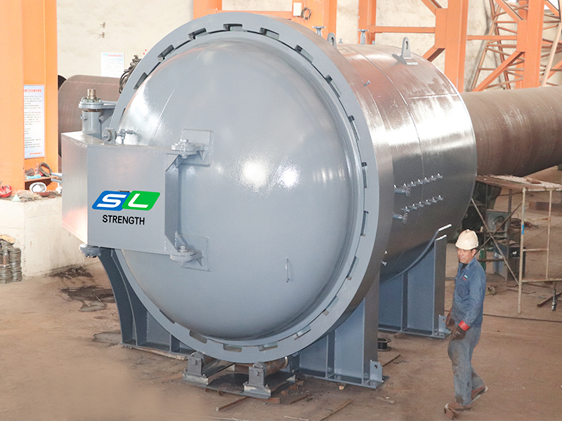 泰國3.5X4米軍工熱壓罐